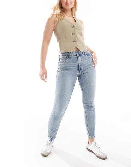 Hourglass Slim Fit Comfort Mom Jeans