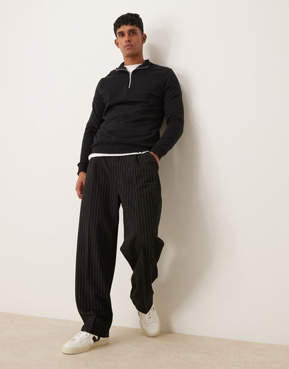 Essential Sweatshirt With Quarter Zip