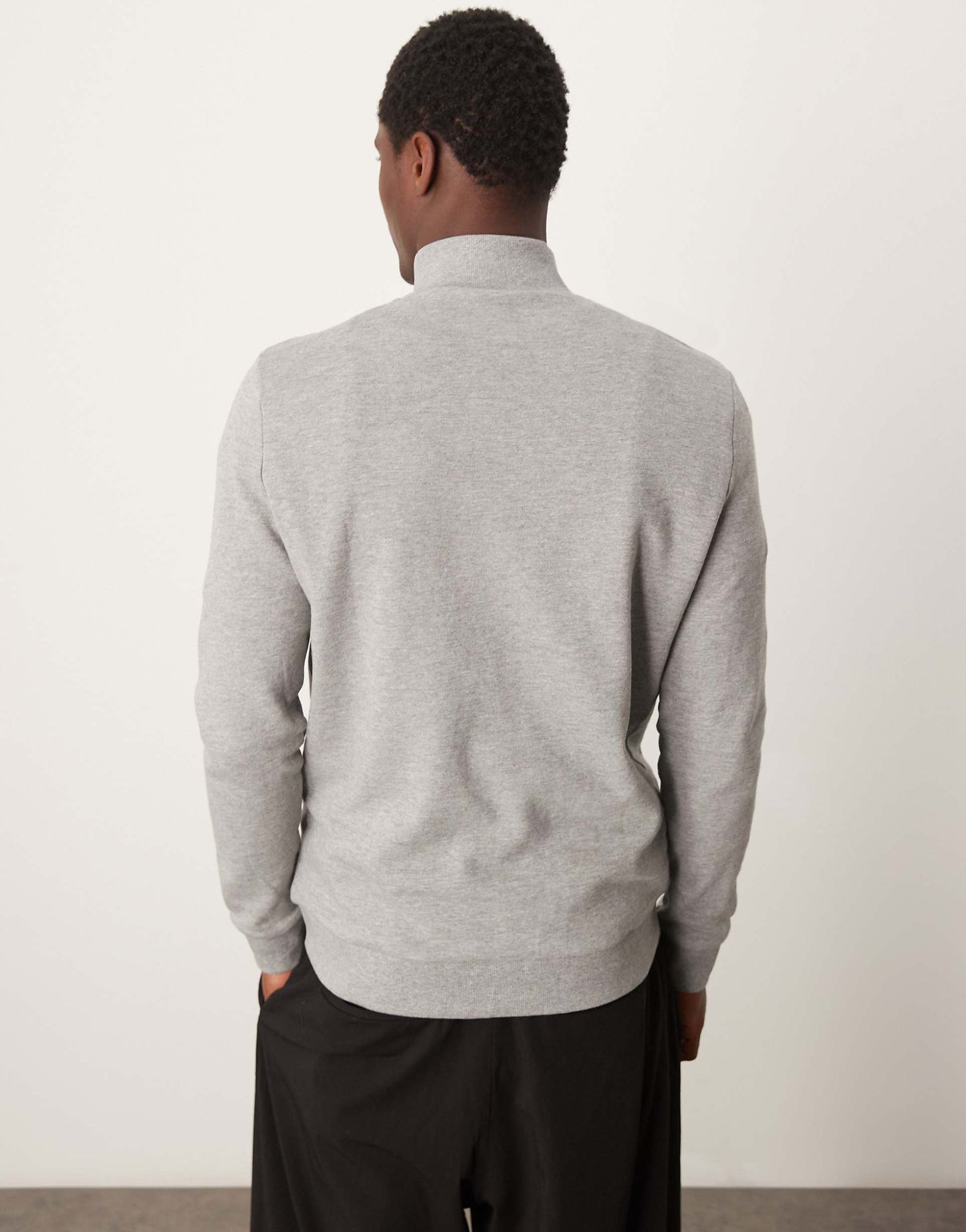 Essential Sweatshirt With Quarter Zip