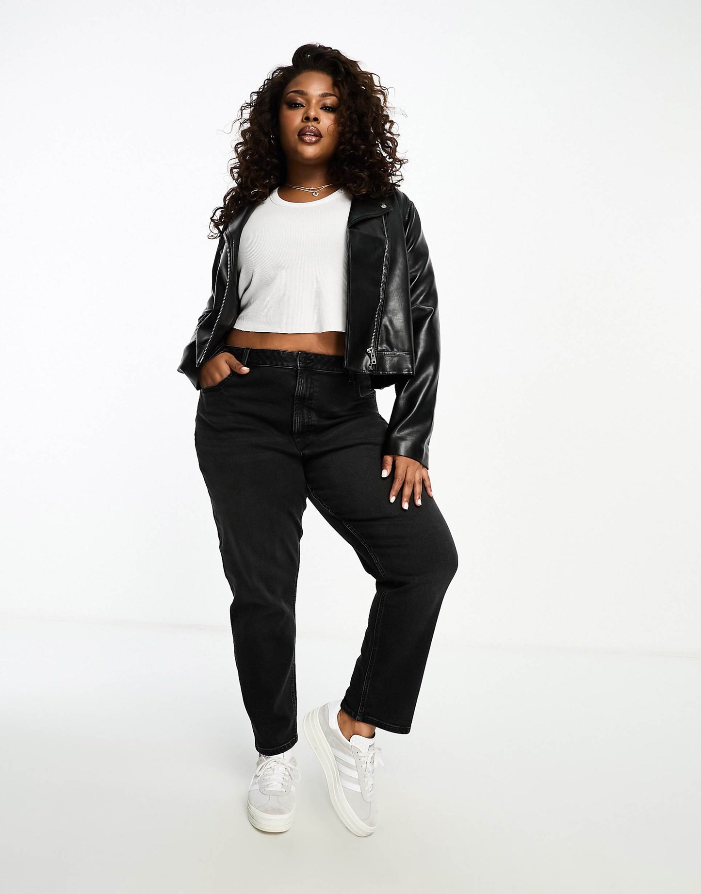 Curve Slim Fit Comfort Mom Jeans