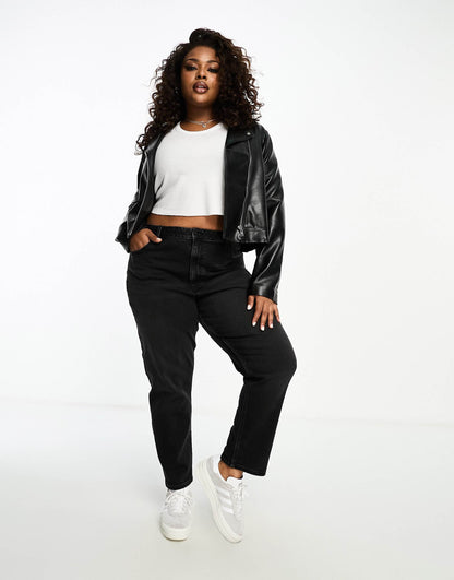 Curve Slim Fit Comfort Mom Jeans