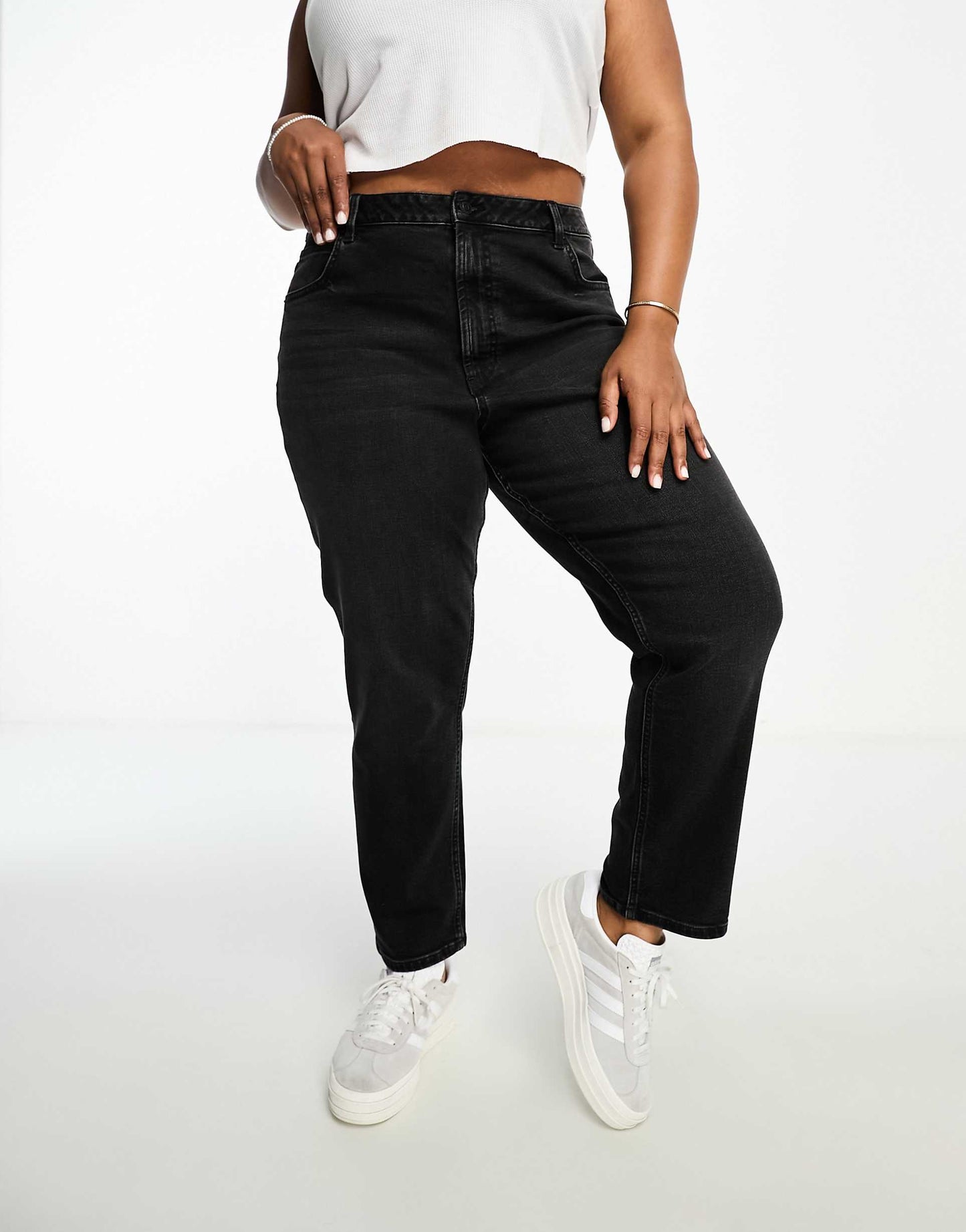 Curve Slim Fit Comfort Mom Jeans