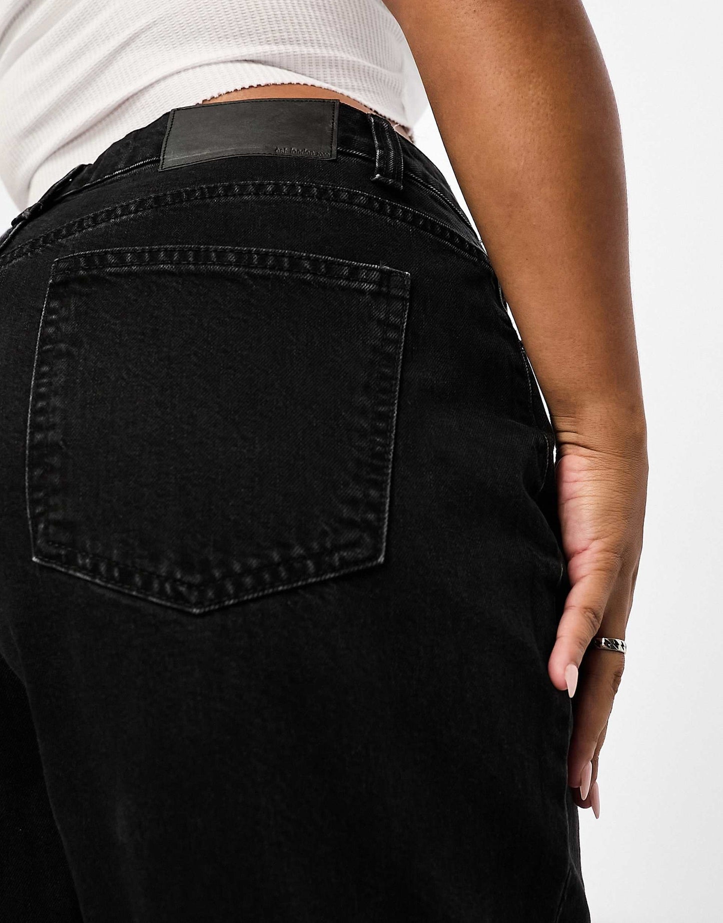 Curve High Rise Relaxed Mom Jeans