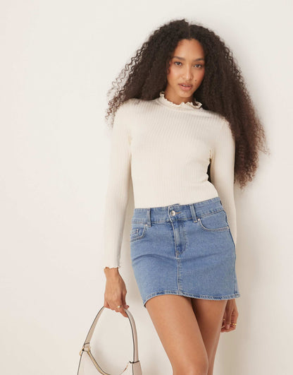High Neck Lettuce Edge Top