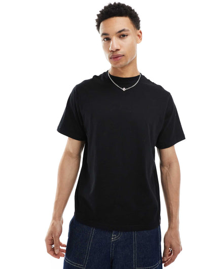 Basic T-Shirt