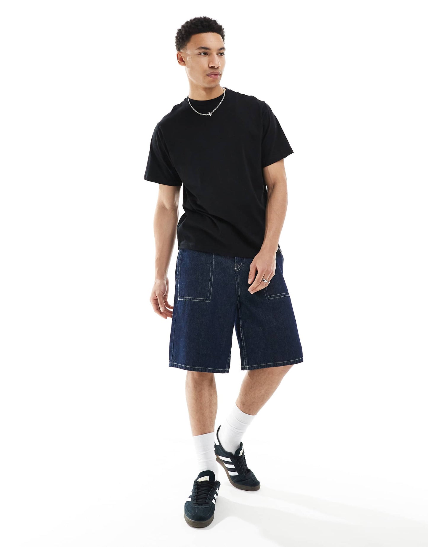 Basic T-Shirt