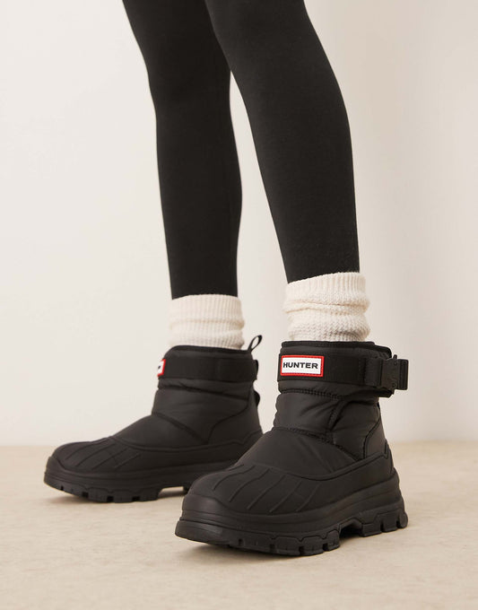 Intrepid Short Buckle Snow Boots