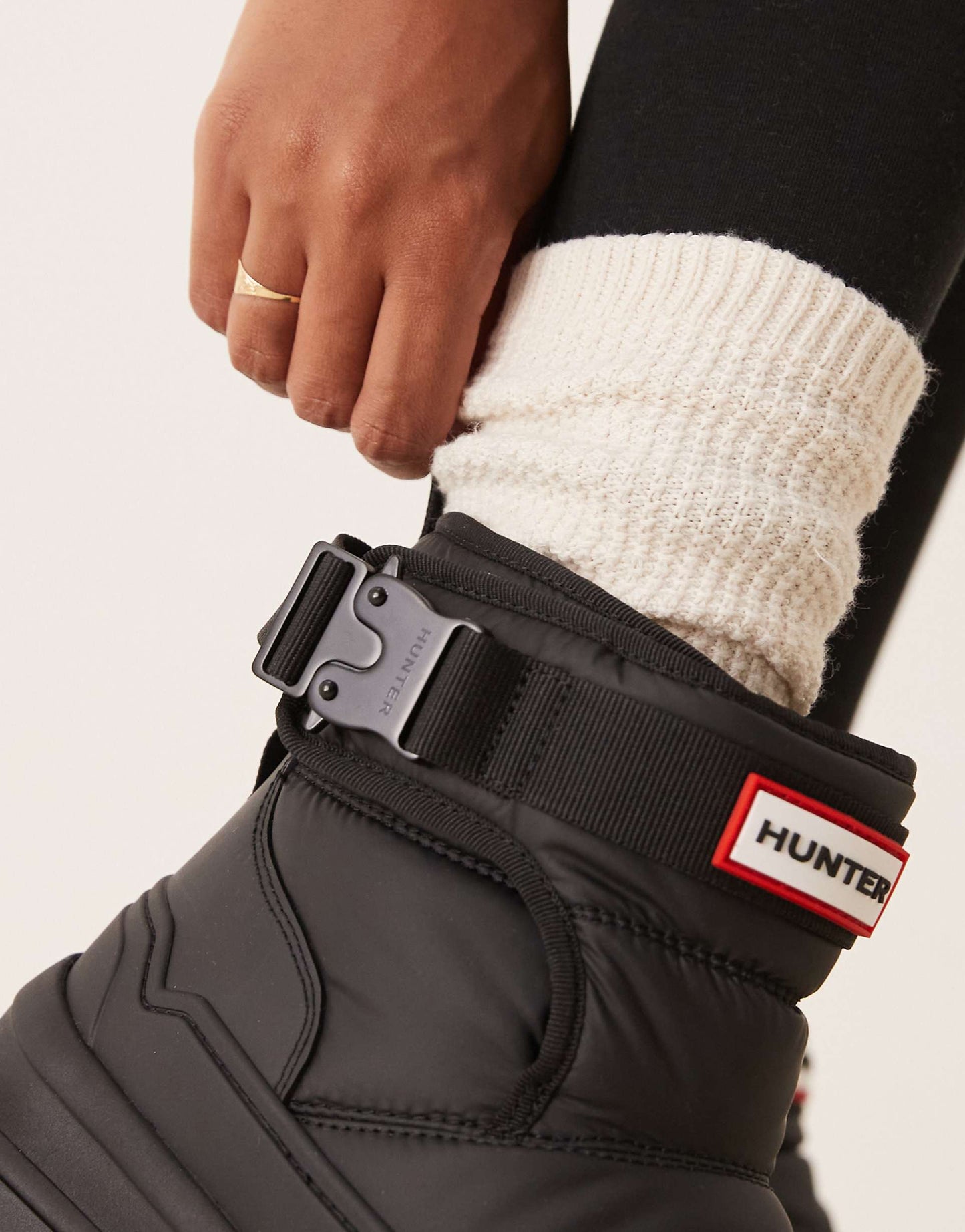 Intrepid Short Buckle Snow Boots