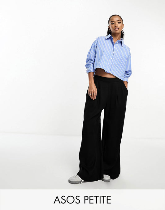 Petite Clean Front Wide Leg Trouser