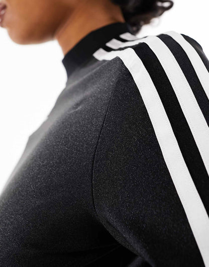 Cropped Long Sleeve Top
