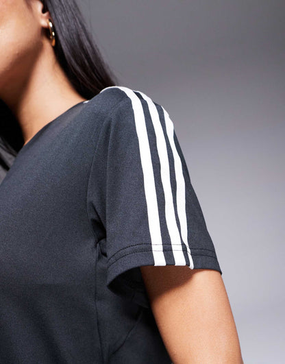 Training Essentials 3 Stripe T-Shirt