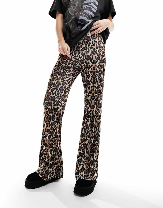 Ribbed Flare Trousers