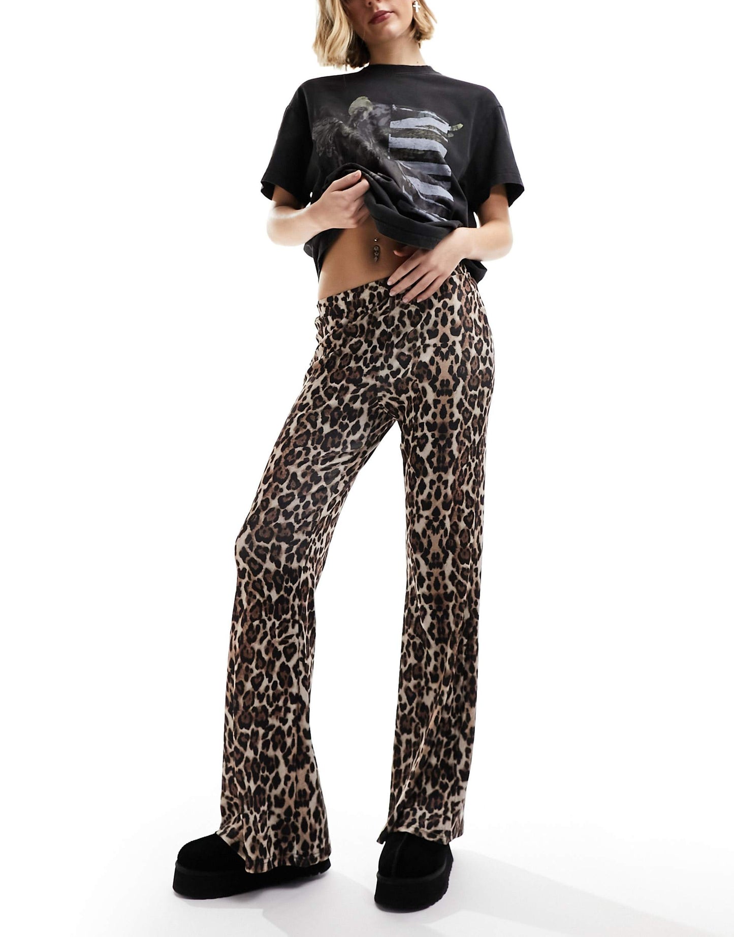 Ribbed Flare Trousers