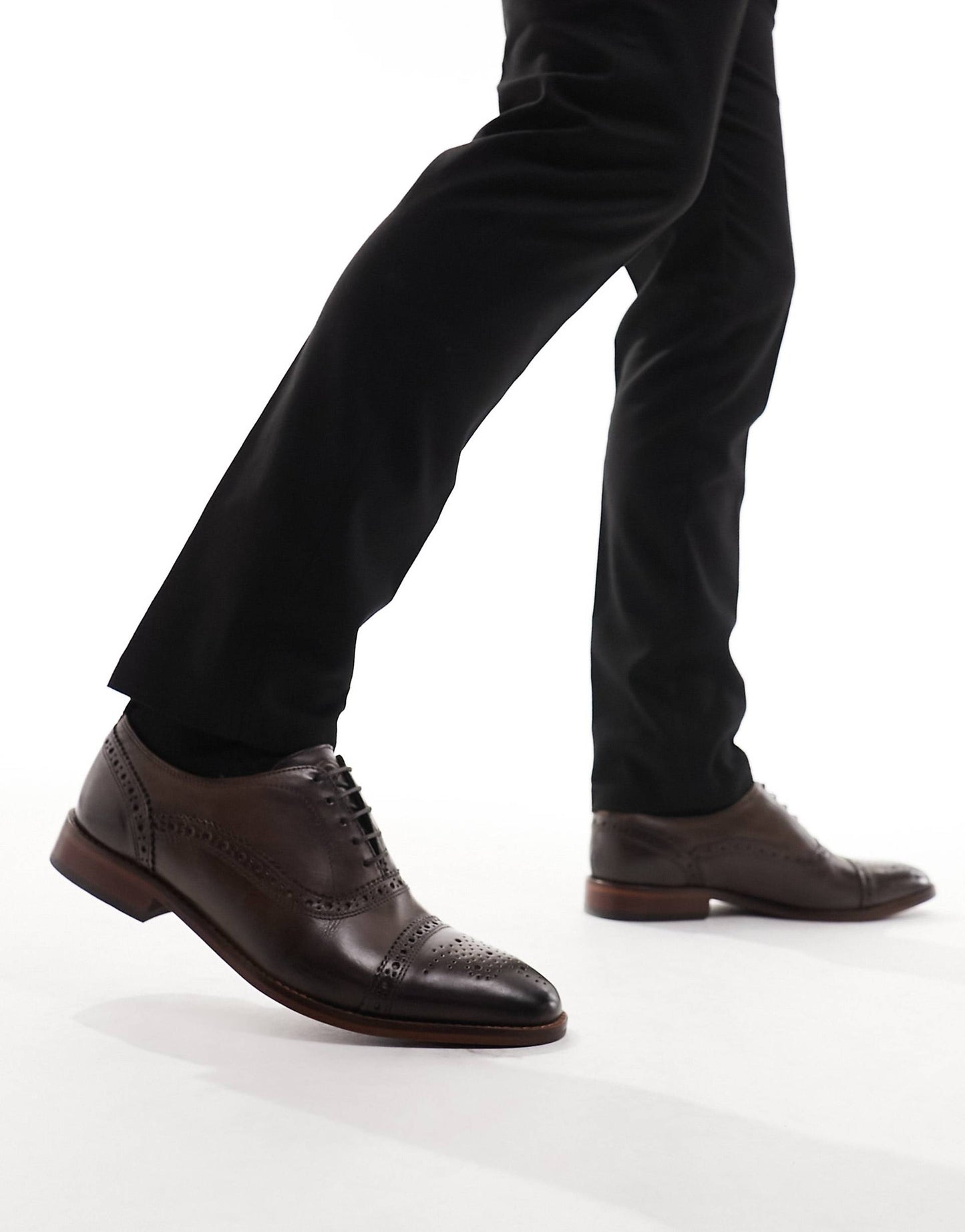 Cast Washed Brogue Shoe