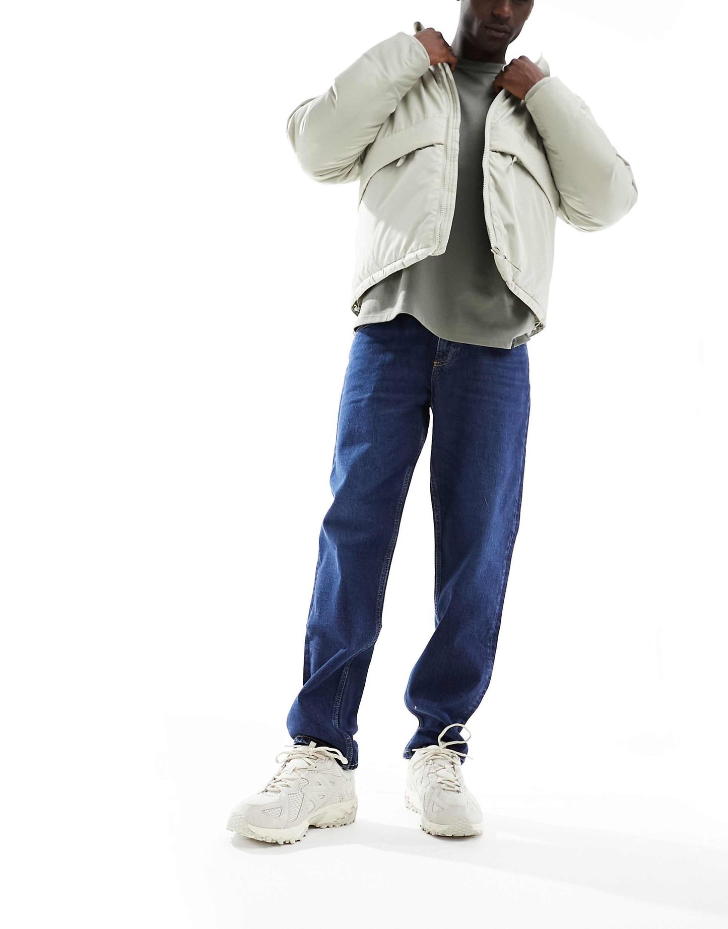 Oscar Relaxed Tapered Fit Jeans