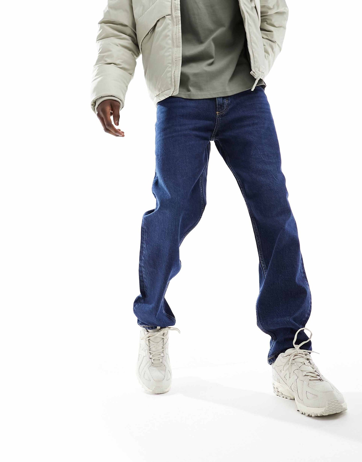 Oscar Relaxed Tapered Fit Jeans