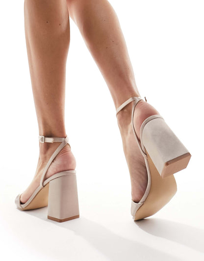 Bridal Wink 2 Heeled Sandals