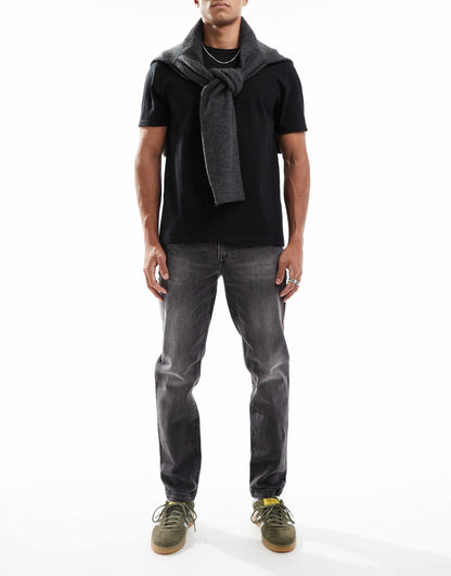 Stretch Tapered Jeans