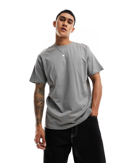Basic T-Shirt
