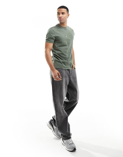 Essential Crew Neck T-Shirt