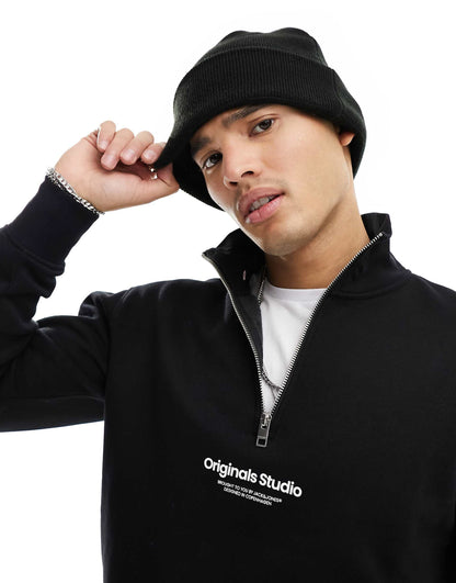 1/4 Zip Sweat With Central Logo