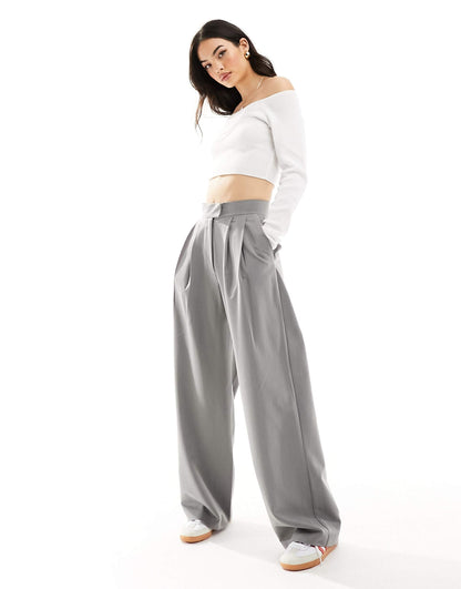 Tailored Wide Leg Trousers With Pleat Detail