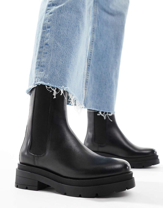 Bank Leather Long Chelsea Western Boot