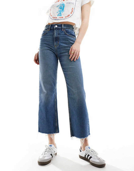 Cropped Comfort Stretch Straight Leg Jean