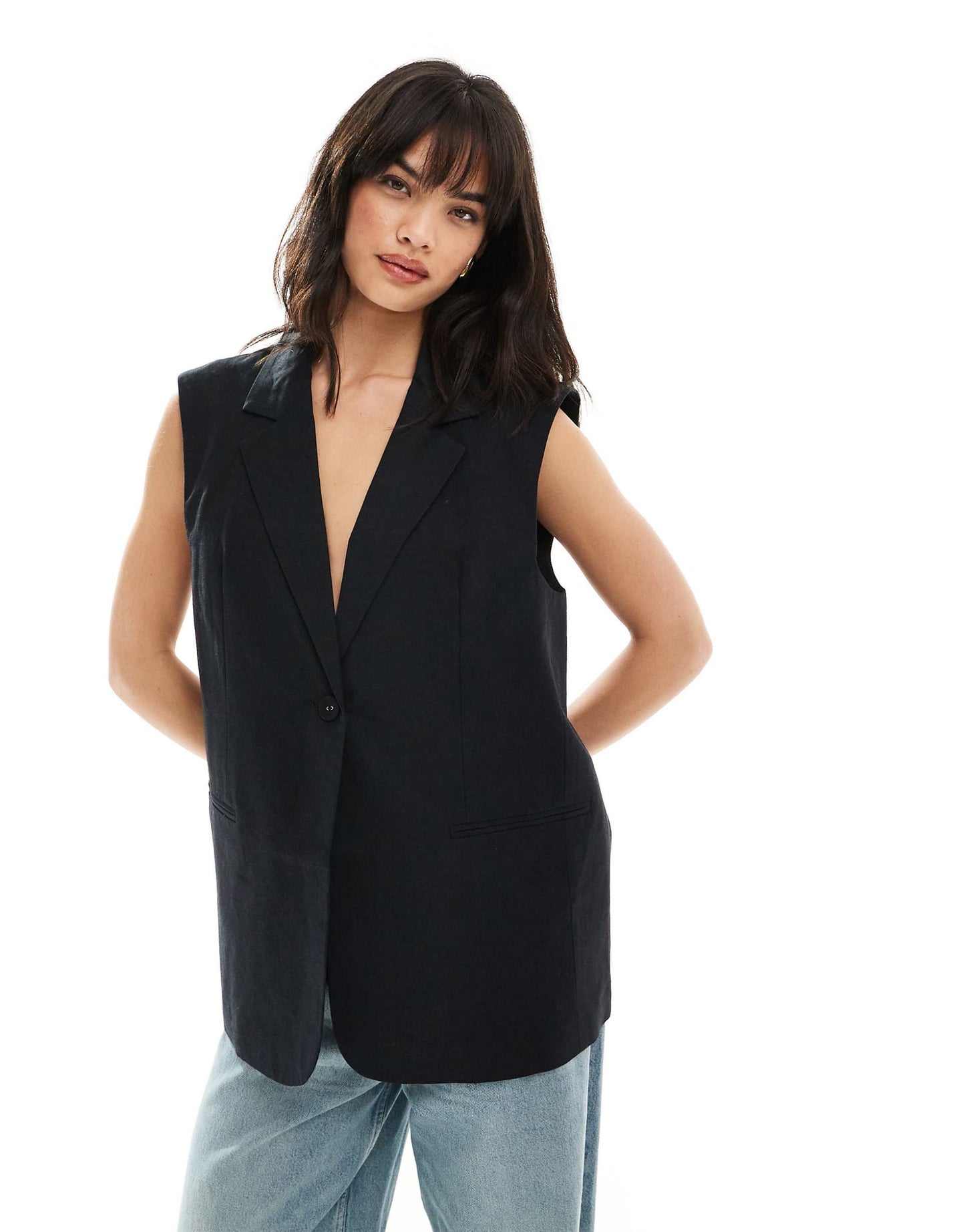 Sleeveless Tailored Blazer With Linen