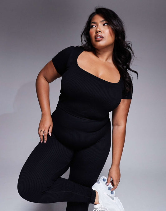 Curve Icon Seamless Rib Performance T-Shirt