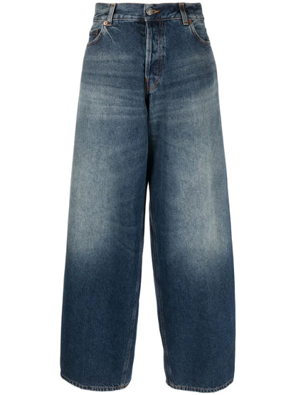 Wide-Leg Jeans