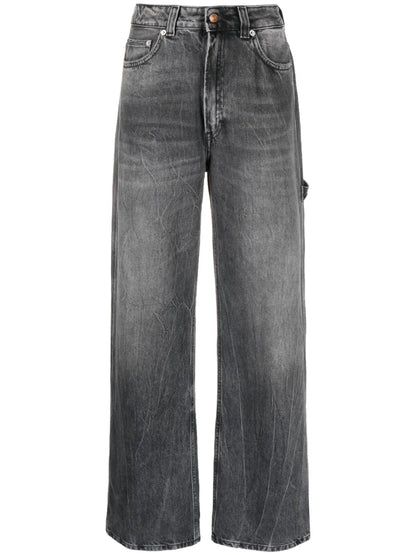 Wide-Leg Jeans