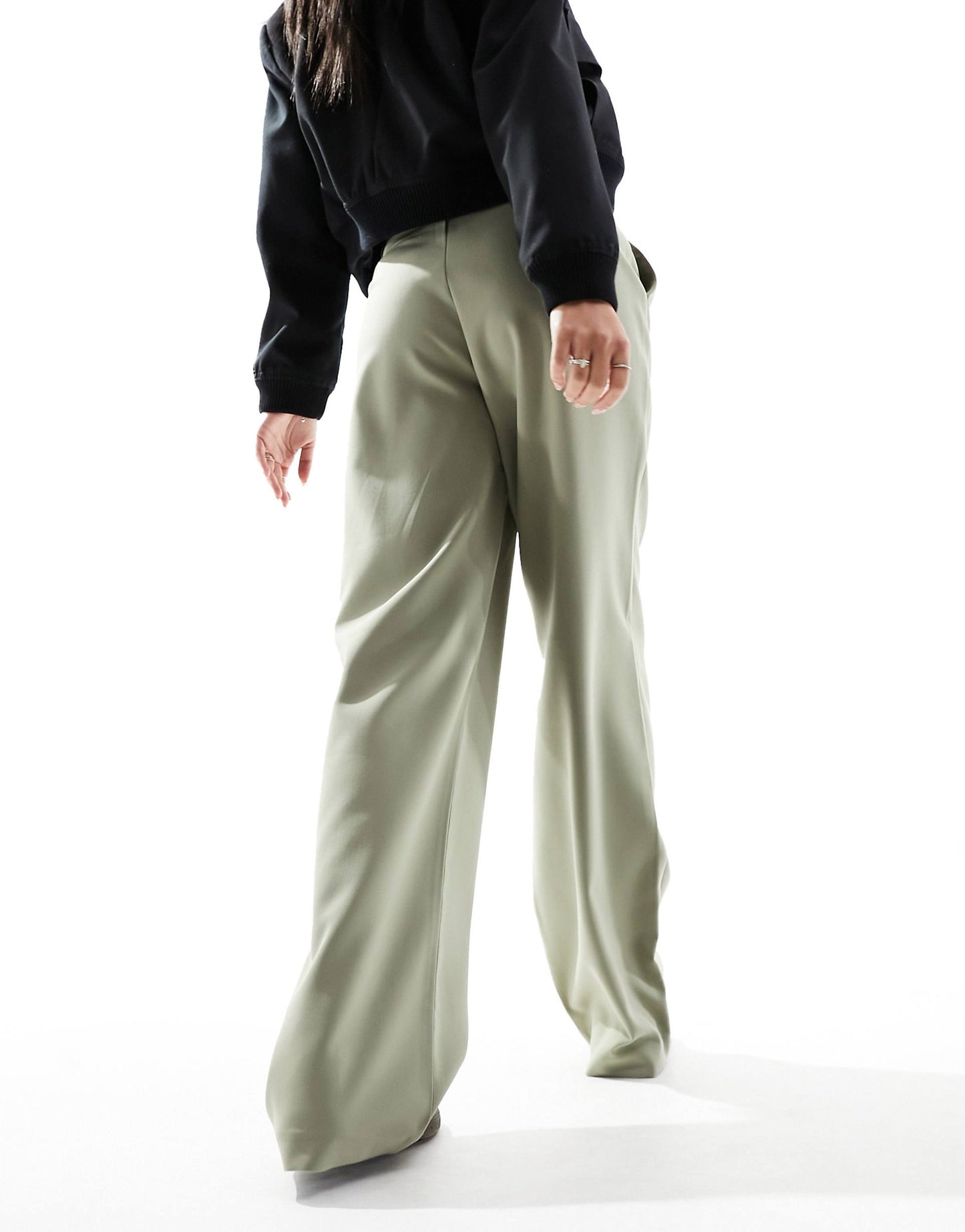 Tailored Trouser With Belt