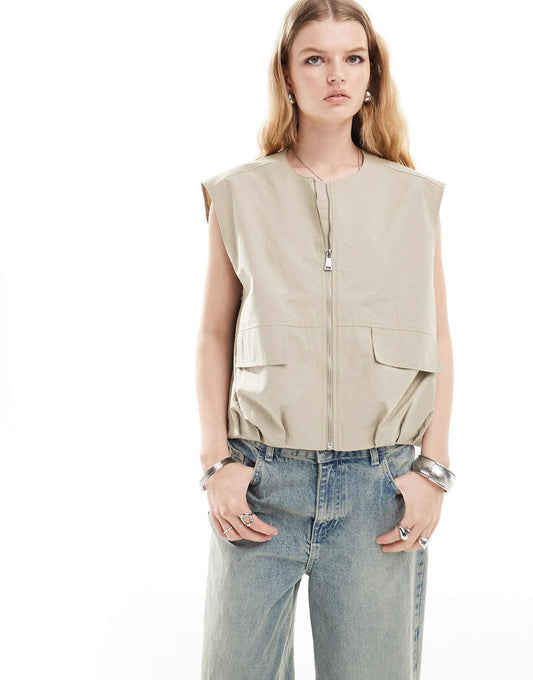 Sleeveless Collarless Utility Gilet