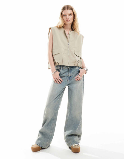 Sleeveless Collarless Utility Gilet