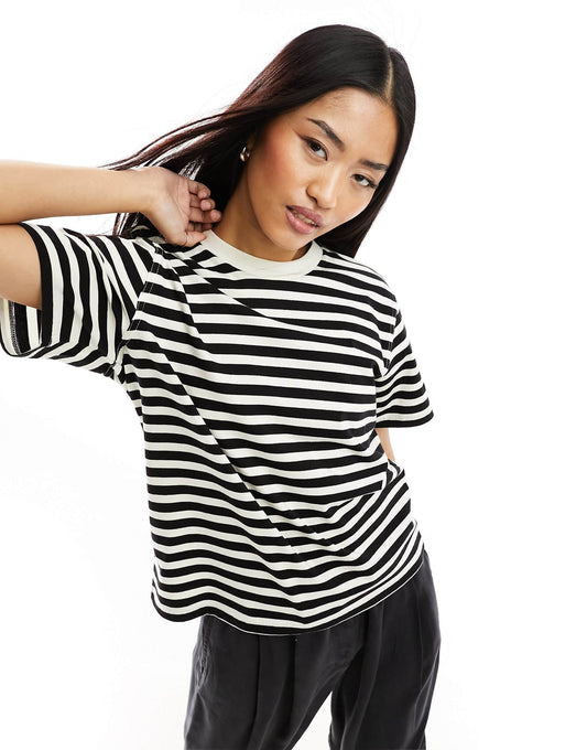 Contrast Neck T-Shirt