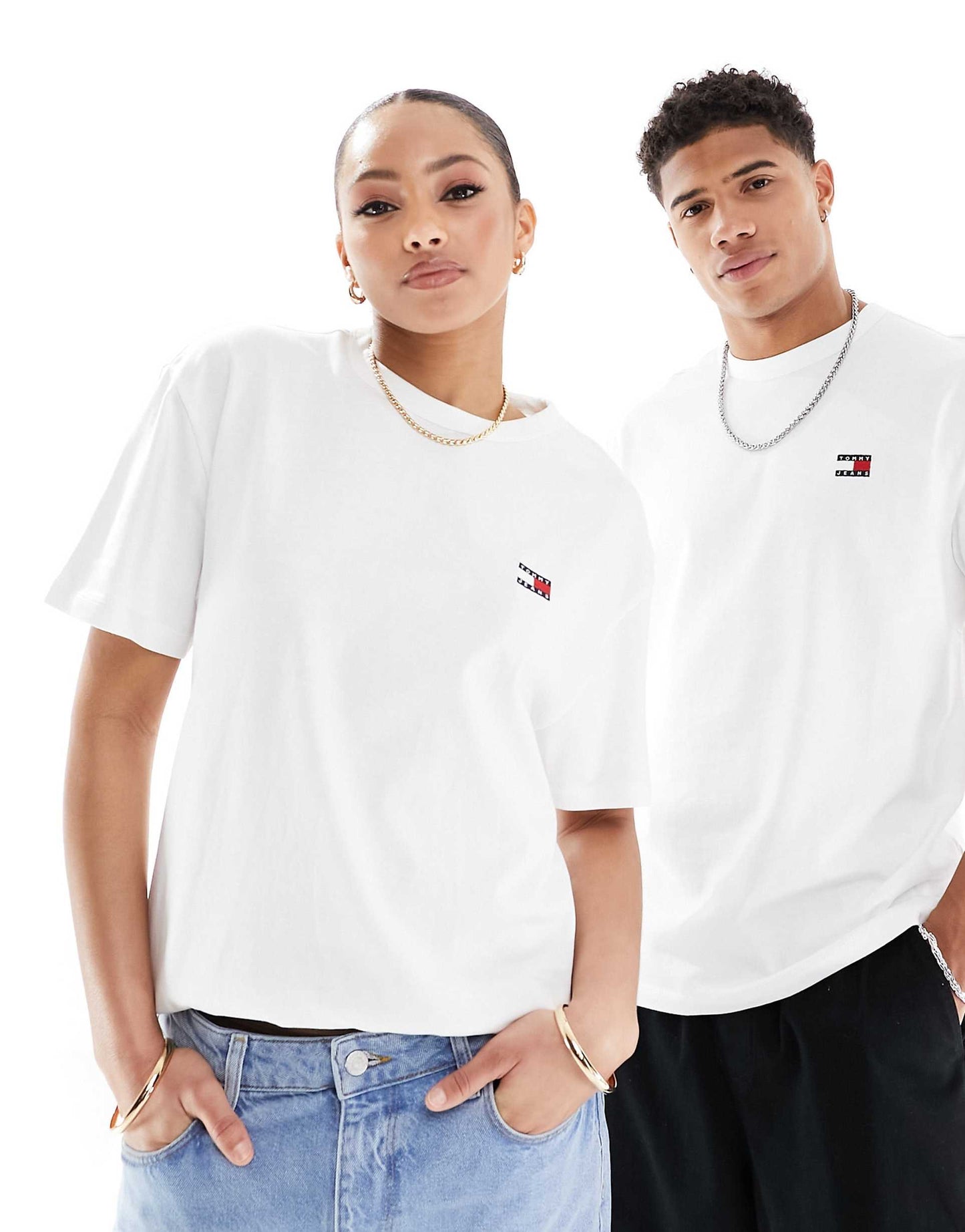 Unisex Regular Badge Logo T-Shirt