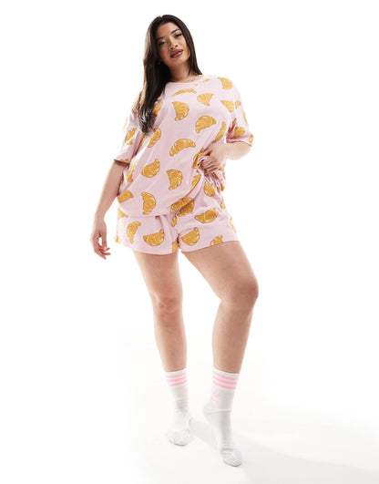 Curve Croissant Oversized Tee & Short Pyjama Set