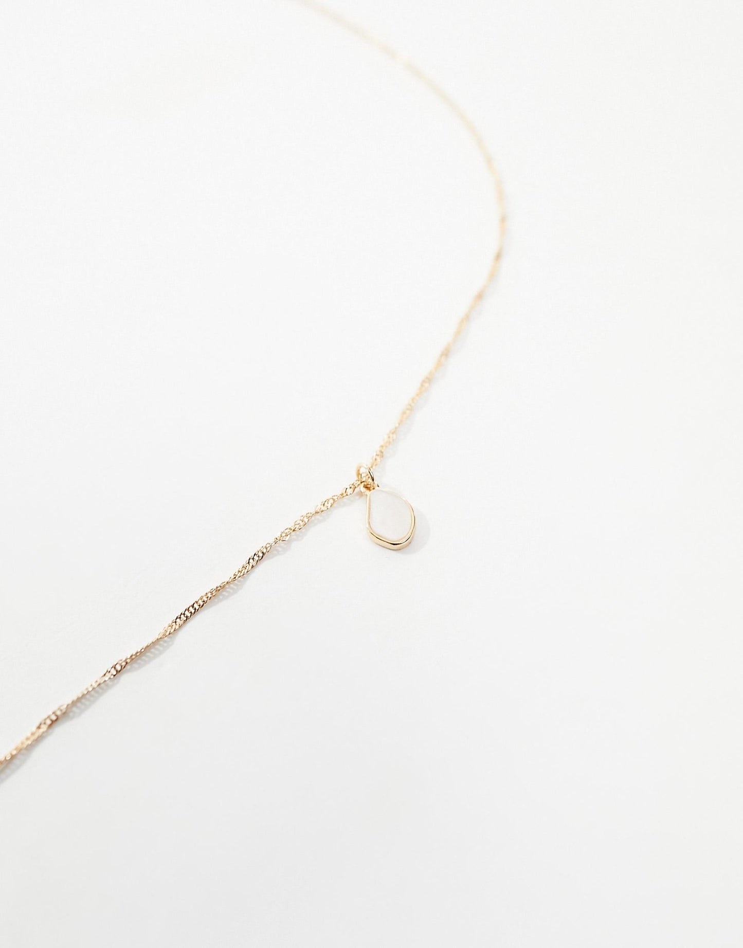 Necklace With Molten Faux Pearl Pendant