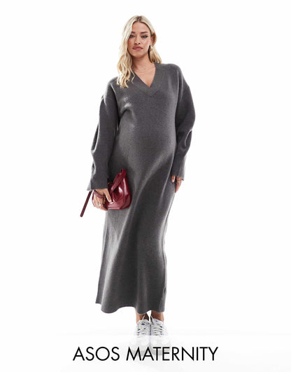 Maternity Knitted V Neck Midaxi Dress