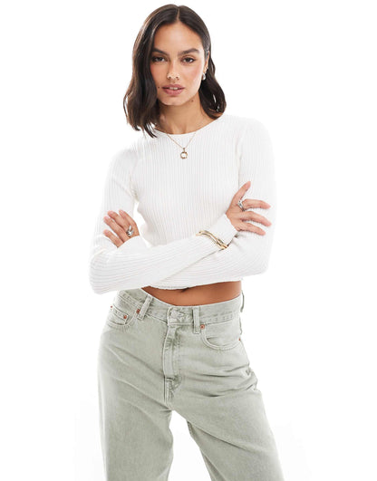 Knitted Long Sleeve Crop Top With Crew Neck