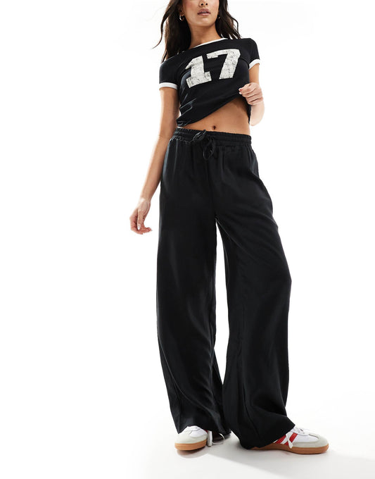 Soft Draw String Waist Wide Leg Trousers