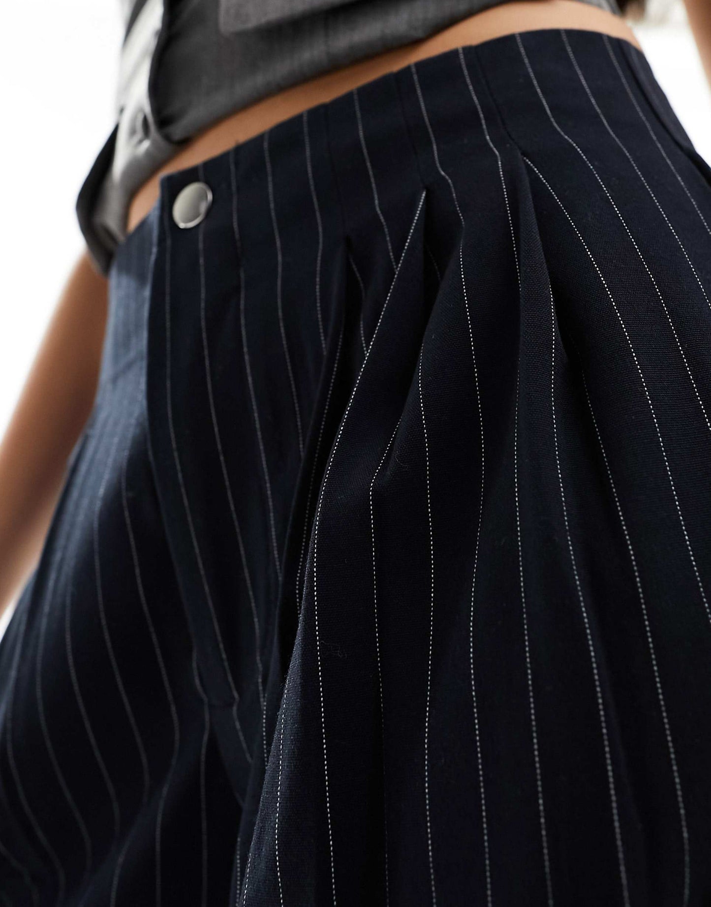 Tailored Pleated Wide Leg Trouser