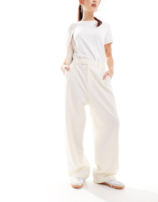 Str Low Slung  Tailored Trouser