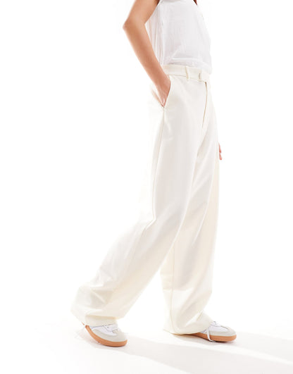 Str Low Slung  Tailored Trouser