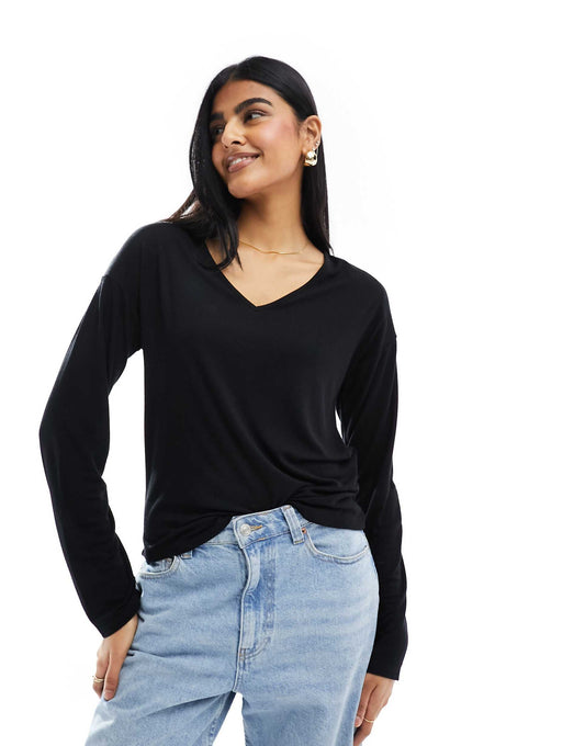 Str Slouchy V Neck Top