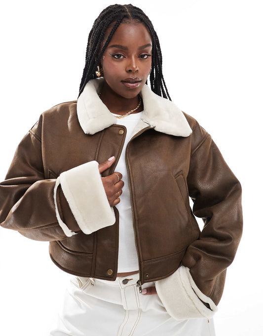 Curve Top Collar Shearling Jacket
