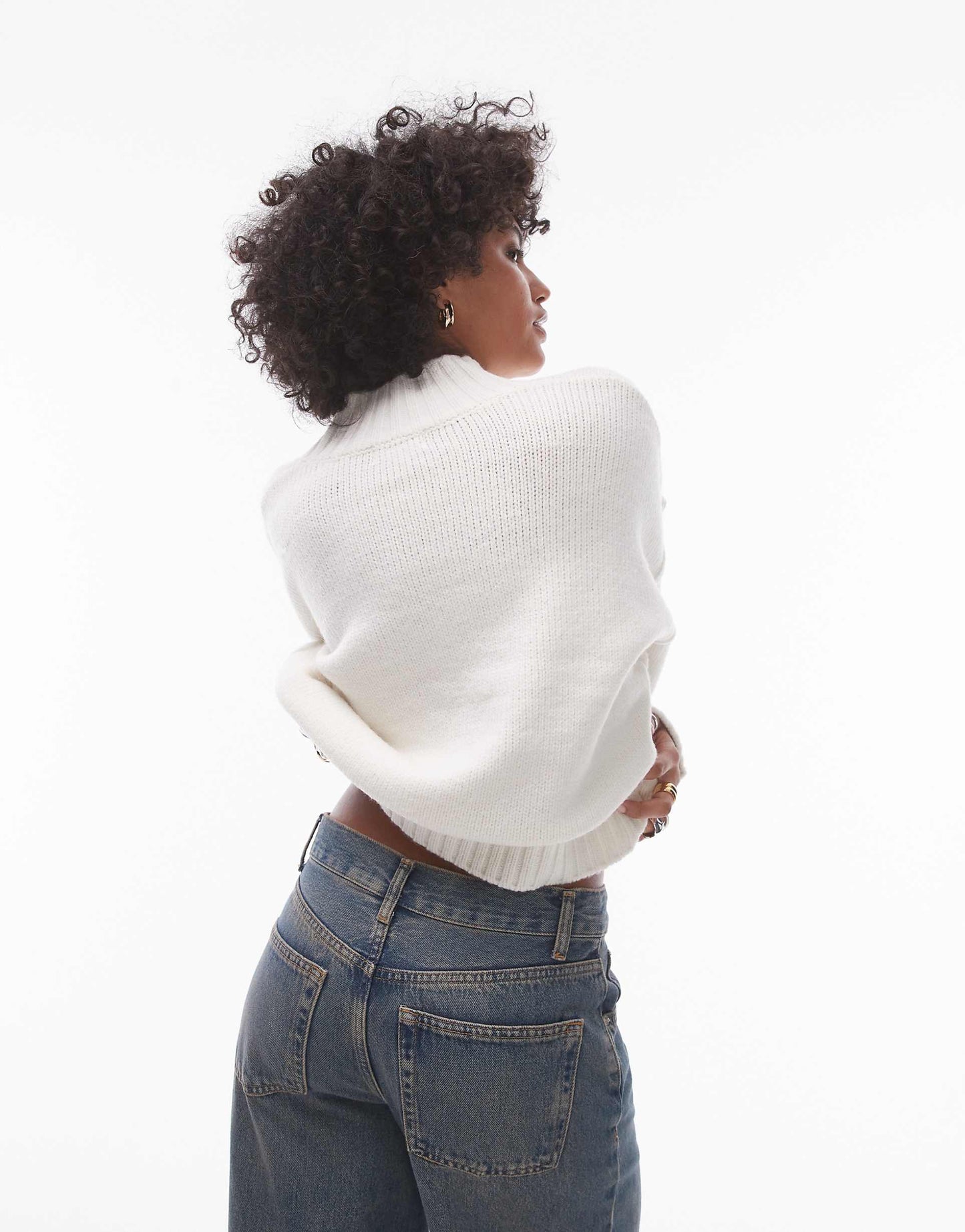 Knitted High V-Neck Clean Jumper