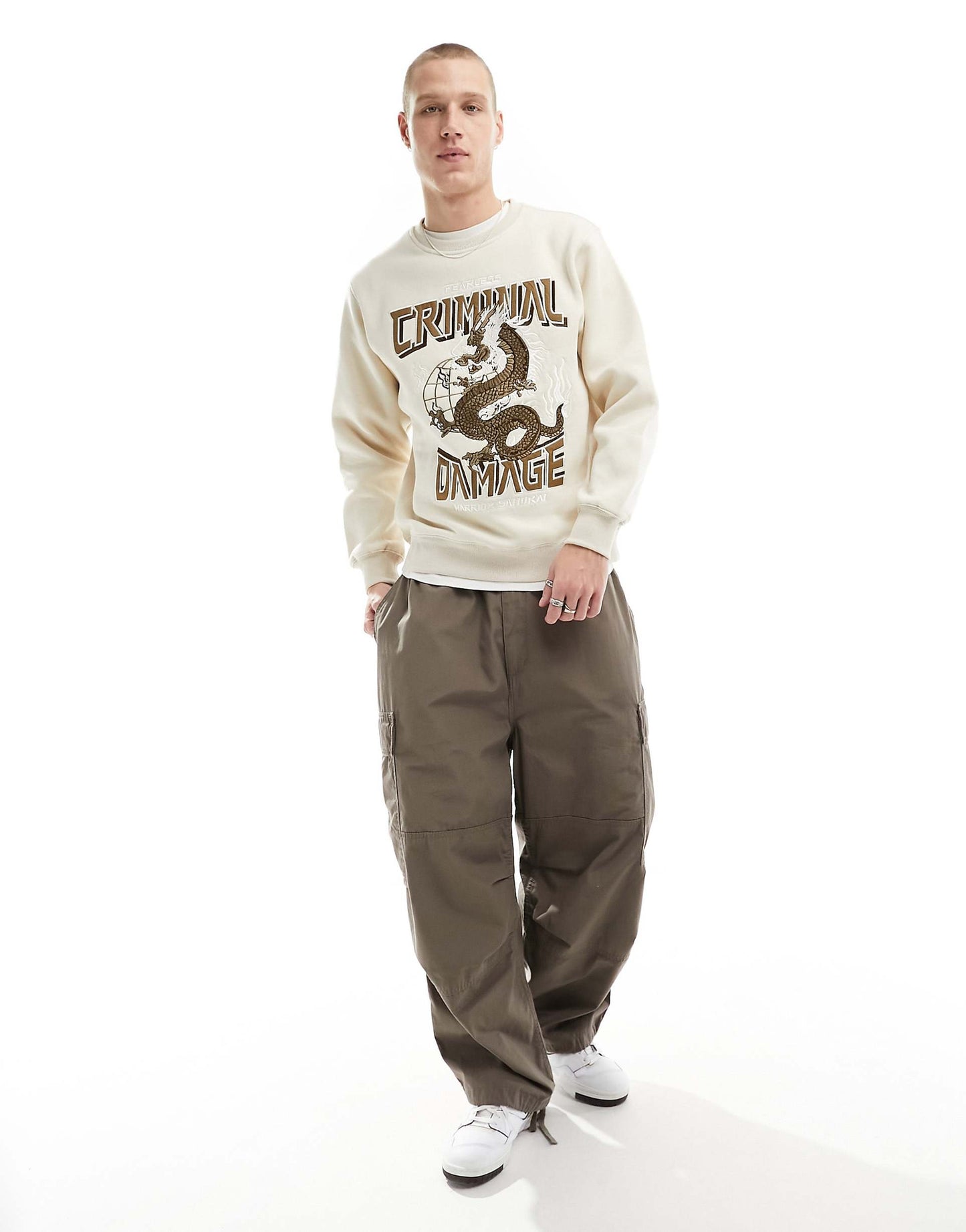 Sweatshirt With Large Dragon Embriodery