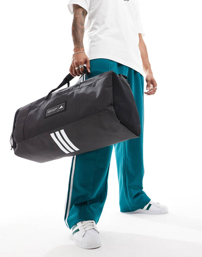 Training Medium Duffle Bag